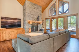 56770 Nest Pine Dr, Bend, OR 97707 - Photo 13
