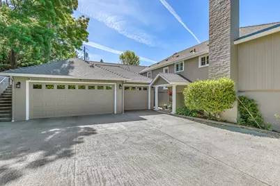218 Saginaw Drive, Medford, OR 97504 - Photo 49