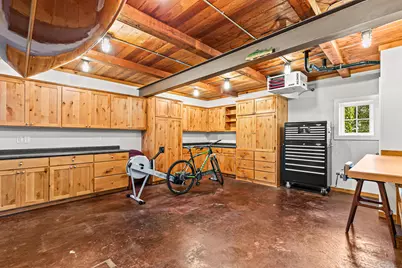 218 Saginaw Drive, Medford, OR 97504 - Photo 49