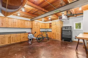 218 Saginaw Dr, Medford, OR 97504 - Photo 49