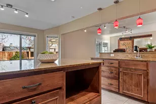 2381 Brentwood St, Medford, OR 97504 - Photo 25