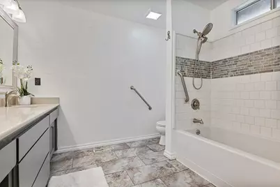 2381 Brentwood Street, Medford, OR 97504 - Photo 19