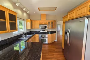 212 Wagon Wheel Dr, Grants Pass, OR 97527 - Photo 13