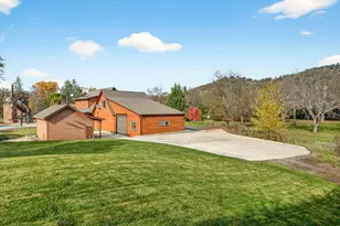 5650 Kane Creek Rd, Central Point, OR 97502 - Photo 93