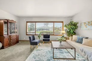 704 NW Sandy Dr, Grants Pass, OR 97526 - Photo 9