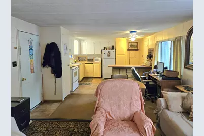 139 S Sawyer Avenue, Cave Junction, OR 97523 - Photo 9