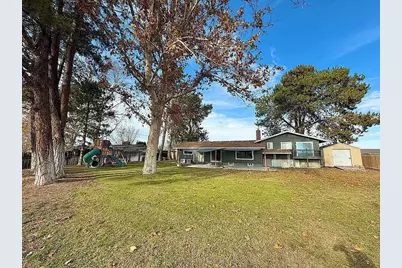 825 W Ridgeway Avenue, Hermiston, OR 97838 - Photo 19