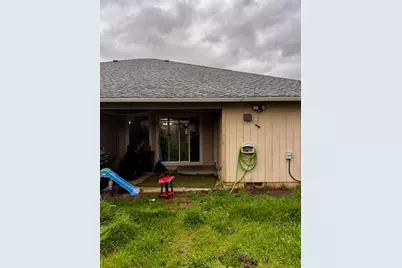 921 N Rose Street #A, Phoenix, OR 97535 - Photo 21