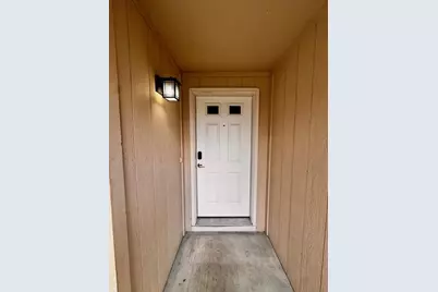 921 N Rose Street #A, Phoenix, OR 97535 - Photo 3