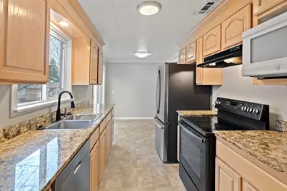 1077 SE Ashley Place, Grants Pass, OR 97526 - Photo 25