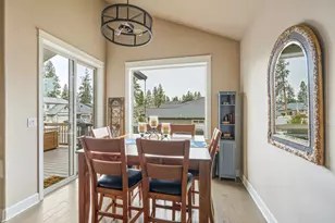 60414 Hedgewood Ln, Bend, OR 97702 - Photo 13