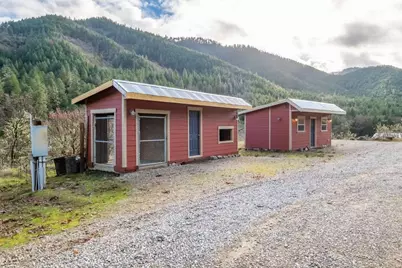4760 Galls Creek Road, Gold Hill, OR 97525 - Photo 27