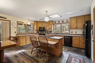69944 Meadow View Rd, Sisters, OR 97759 - Photo 17