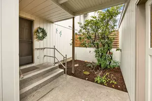 206 Mount Echo Dr, Medford, OR 97504 - Photo 3