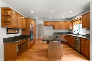 301 Leeannas Way, Shady Cove, OR 97539 - Photo 15