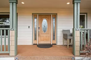 301 Leeannas Way, Shady Cove, OR 97539 - Photo 37