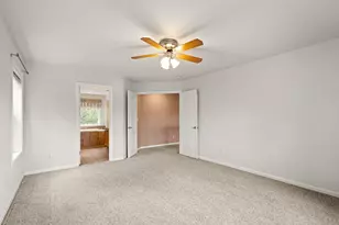 301 Leeannas Way, Shady Cove, OR 97539 - Photo 23