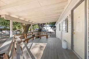 1401 Upper River Rd, Gold Hill, OR 97525 - Photo 3