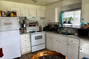 1246 N Second Ave, Gold Hill, OR 97525 - Photo 5