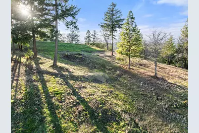 70 Vineyard View Circle, Medford, OR 97501 - Photo 27