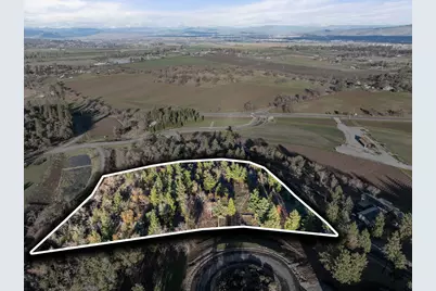 70 Vineyard View Circle, Medford, OR 97501 - Photo 3