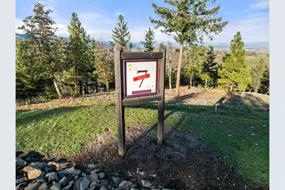 70 Vineyard View Circle, Medford, OR 97501 - Photo 21