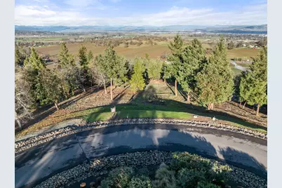 70 Vineyard View Circle, Medford, OR 97501 - Photo 15