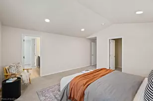 61055 NE Give Pl, Bend, OR 97702 - Photo 5