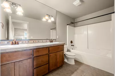 413 NW 25th Street, Redmond, OR 97756 - Photo 15
