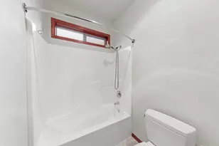 827 Isherwood Dr, Central Point, OR 97502 - Photo 23