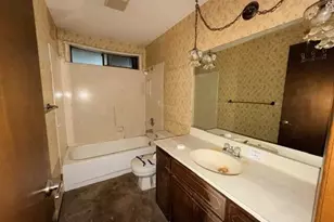 1141 Progress Dr, Medford, OR 97504 - Photo 17