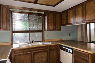 1141 Progress Dr, Medford, OR 97504 - Photo 3