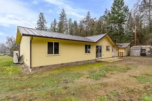 600 Slagle Creek Rd, Grants Pass, OR 97527 - Photo 23