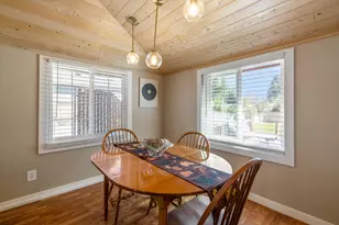 1759 Summers Ln, Klamath Falls, OR 97603 - Photo 15