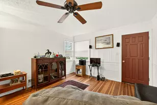 303 Garfield St, Ashland, OR 97520 - Photo 3