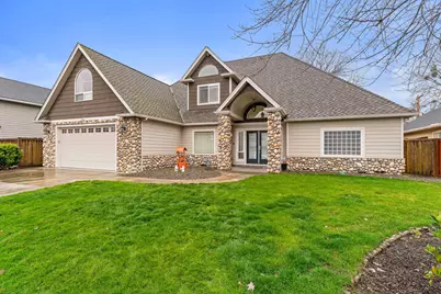 1653 Kentucky Court, Central Point, OR 97502 - Photo 3