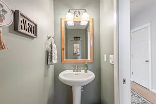 63151 Brookstone Ln, Bend, OR 97701 - Photo 29