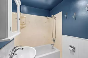 1602 Gayety Ln, Medford, OR 97504 - Photo 19