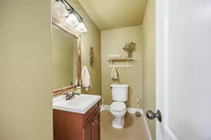 2101 Dead Indian Memorial Rd, Ashland, OR 97520 - Photo 43