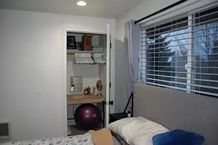 2240 Maplewood Dr S, Salem, OR 97306 - Photo 13