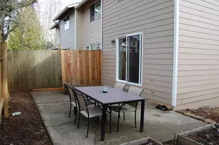 2240 Maplewood Dr S, Salem, OR 97306 - Photo 21