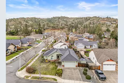 2092 SW Ford Street, Grants Pass, OR 97526 - Photo 5