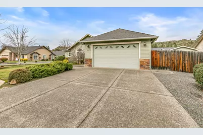 2092 SW Ford Street, Grants Pass, OR 97526 - Photo 7