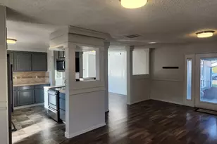 402 Emerald Cir, Medford, OR 97501 - Photo 19