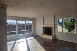 402 Emerald Cir, Medford, OR 97501 - Photo 27