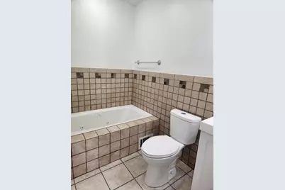 402 Emerald Circle, Medford, OR 97501 - Photo 35