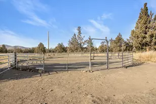 869 SW 55th Pl, Redmond, OR 97756 - Photo 35