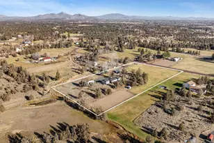 869 SW 55th Pl, Redmond, OR 97756 - Photo 45