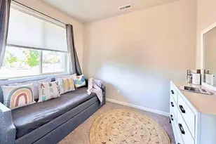 16496 Pne Crk Dr, La Pine, OR 97739 - Photo 3