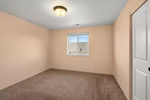 925 Sellwood Dr, Eagle Point, OR 97524 - Photo 19